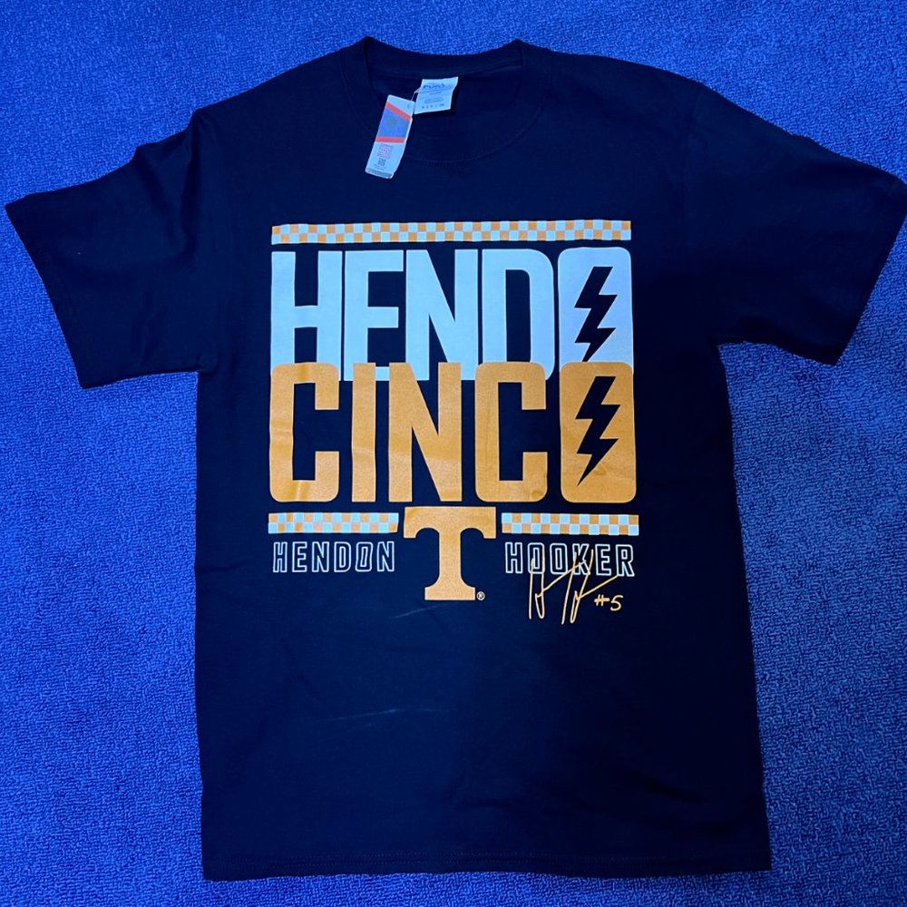Hendon Hooker Tennessee Vols Volunteers Team Football T-Shirt Small Black